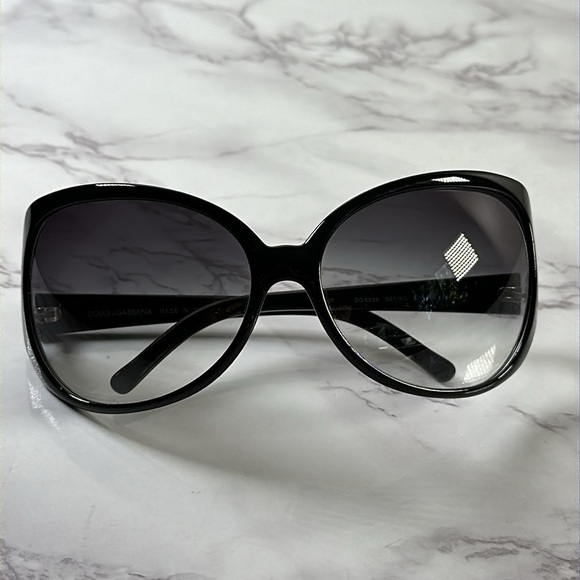 Dolce & Gabana Sunglasses - Picture 7 of 8